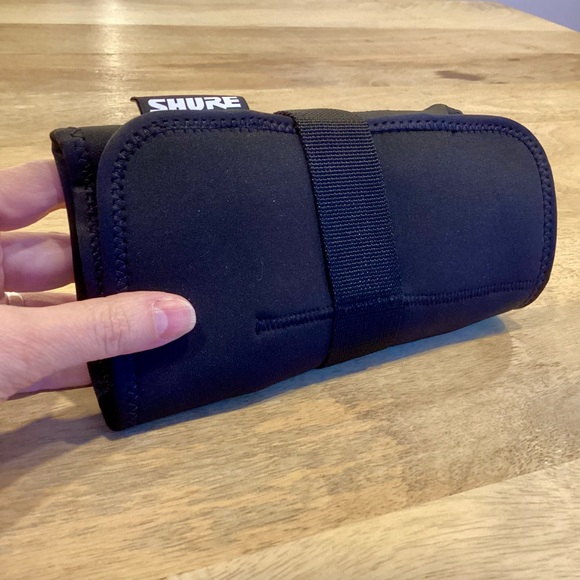 Shure MoveMic Wireless Microphone Kit - Picture 11 of 11